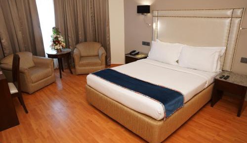 Superior Double or Twin Room with City View with Early check-in and late check-out 2 hrs.(Subject to availability),  2 pieces of ironing , 25% credit Spa