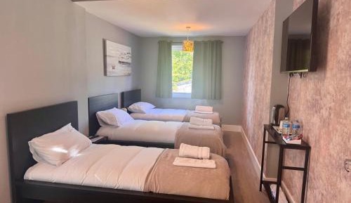 Triple Room with Private Bathroom