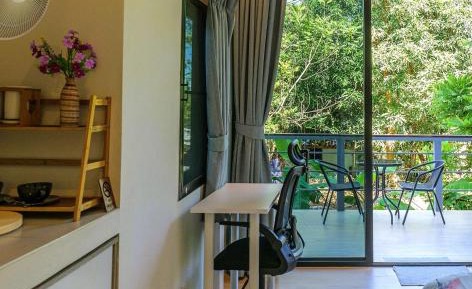 Bungalow with Patio
