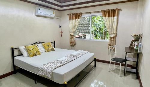 Double Room with Shared Bathroom