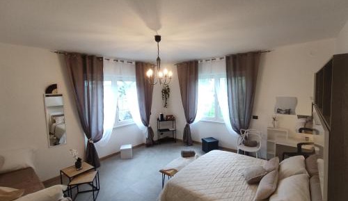 Four-Bedroom Luxury Apartment