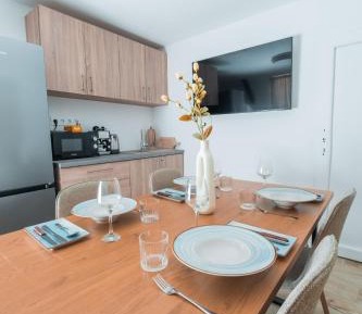 One-Bedroom Apartment with Garden View