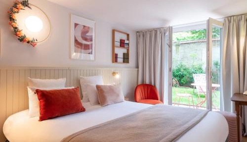 Superior Twin Room with Garden View or Street View