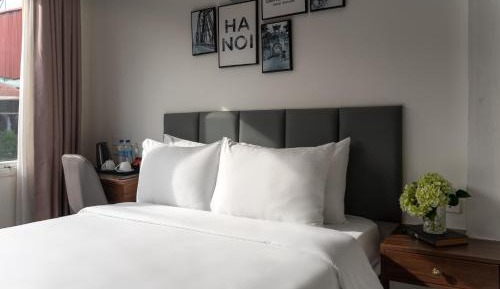 Standard Queen Room