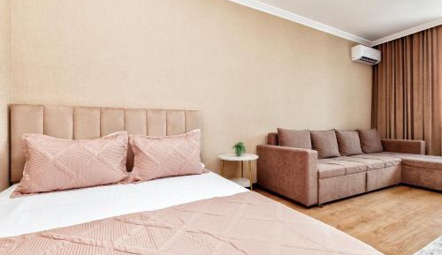 One-Bedroom Apartment with Balcony