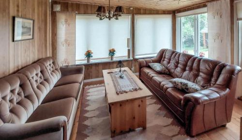 One-Bedroom Holiday Home