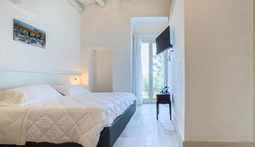 Junior Suite with Balcony