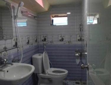 Quadruple Room with Private Bathroom