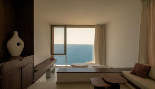 Deluxe Suite with Sea View