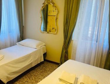 Triple Room with Private Bathroom
