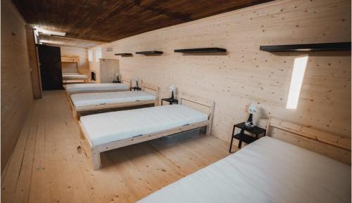 Mixed Dormitory Room