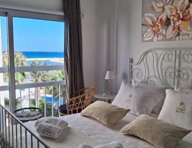Studio with Sea View
