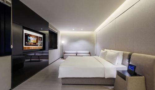 Large Double Room