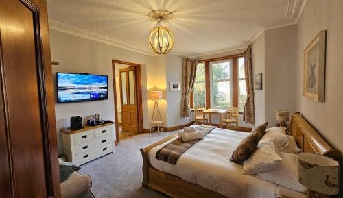 Superior King Room