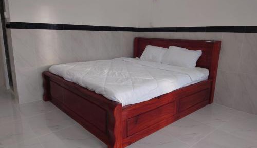 Deluxe Double Room (2 Adults + 1 Child)