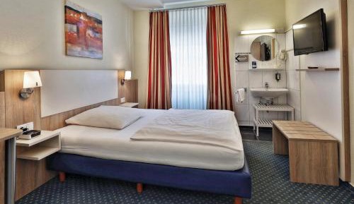 Double Room with French Bed