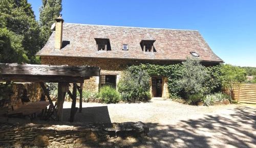 Villa with Garden View