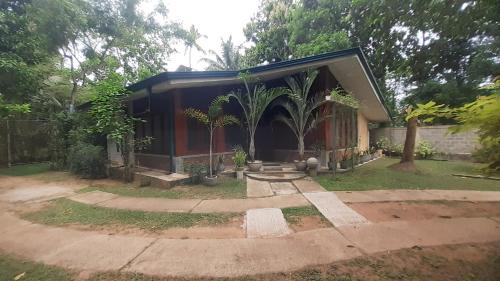 Villa with Garden View