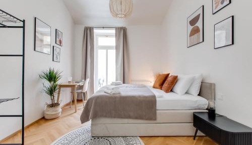 Three-Bedroom Superior Apartment
