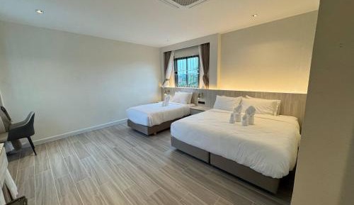 Deluxe Family Room