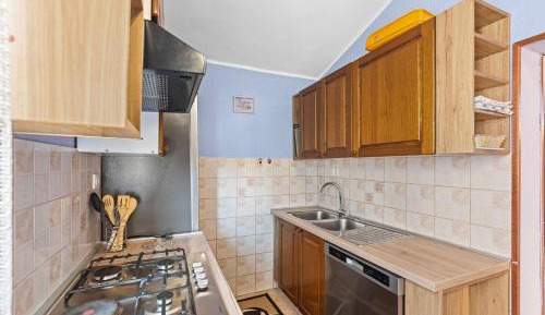 One-Bedroom Holiday Home