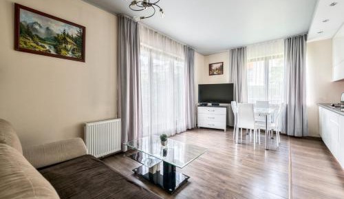 One-Bedroom Apartment with Garden