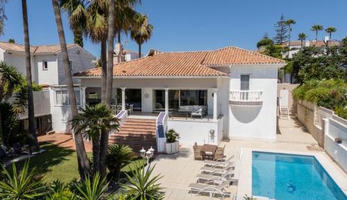 Villa with Sea View