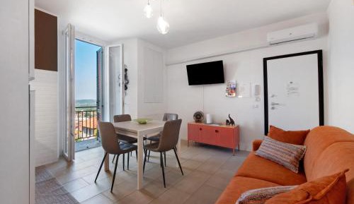 Superior One-Bedroom Apartment with Balcony