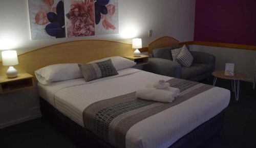 Standard Queen Room