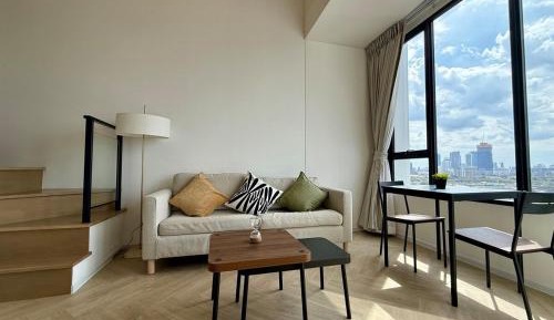 One-Bedroom Loft Apartment with Balcony