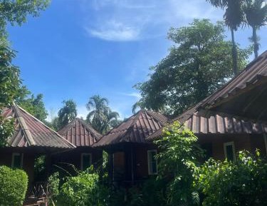 Deluxe Bungalow with Garden View