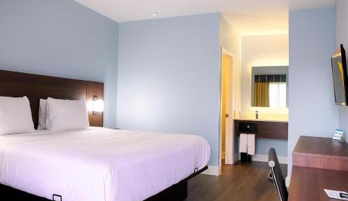 Superior Single Room with Lake View