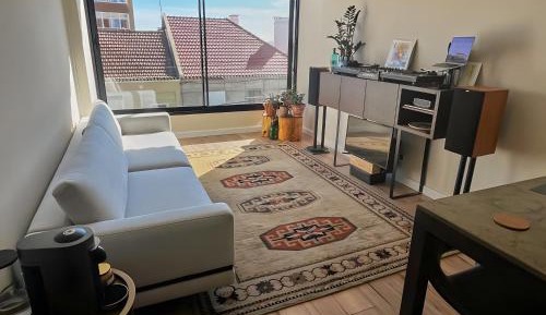 Superior One-Bedroom Apartment