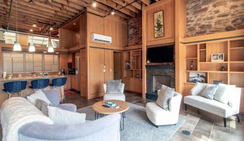 Four-Bedroom Apartment
