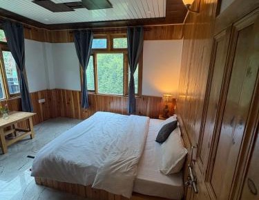 Double Room with Private Bathroom