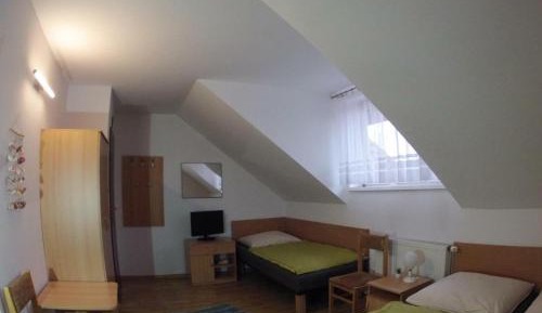Triple Room with Private Bathroom