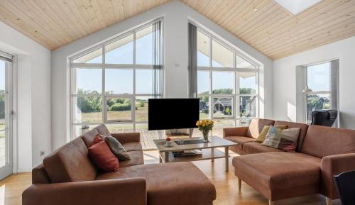 Four-Bedroom Holiday Home