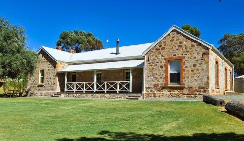 Three-Bedroom House - Manager's House