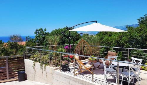 Two-Bedroom Apartment with Terrace and Sea View