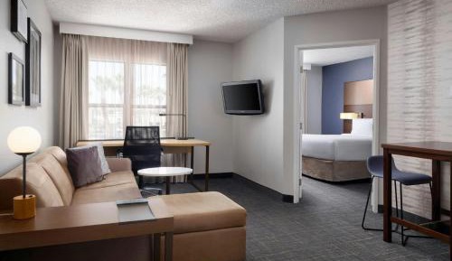 One-Bedroom Queen Suite with Sofa Bed