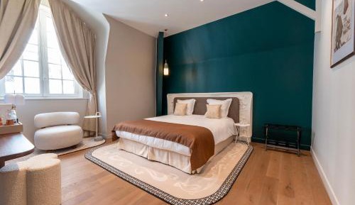 Large Double or Twin Room