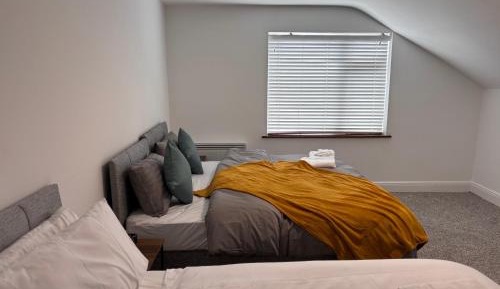 Triple Room with Private Bathroom