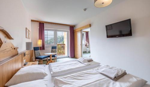 Junior Suite with Mountain View