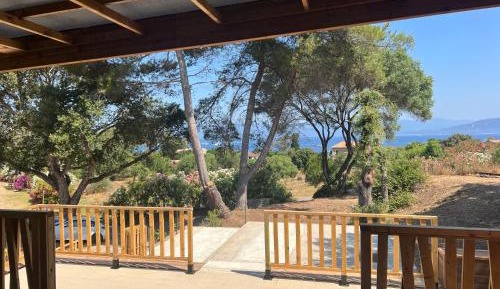 Deluxe Bungalow with Sea View