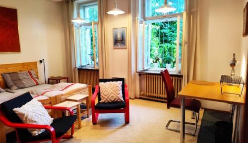 Apartment with Garden View