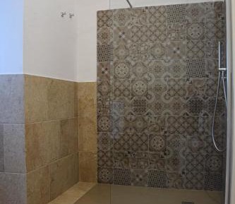 Quadruple Room with Private Bathroom