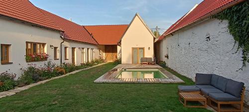 Triple Room with Pool View