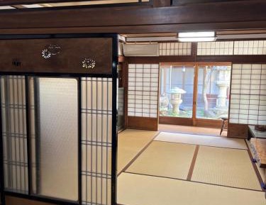 Economy Triple Room