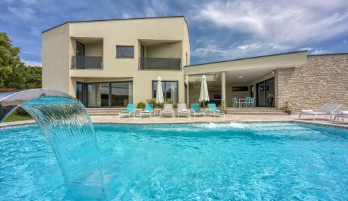 Deluxe Villa