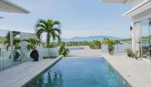 Villa with Sea View